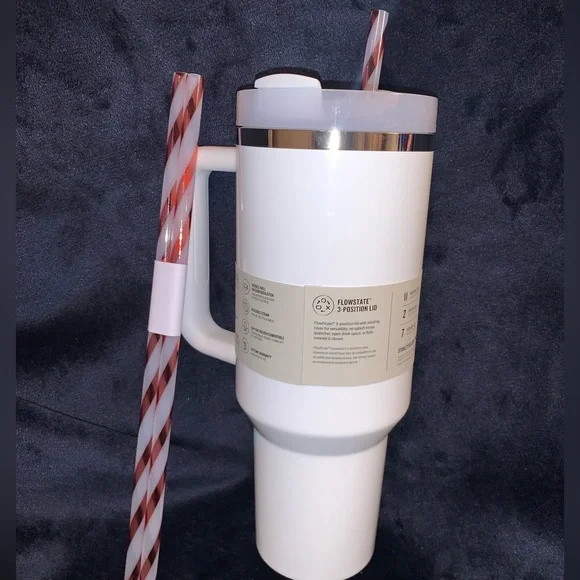 Limited Edition Holiday Candy Cane Stanley 40oz with 2 Candy Striped Str… - Picture 2 of 2
